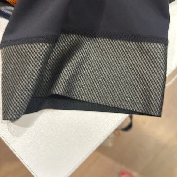 Pearl Izumi Women's melon coral orange and Black Cycling Shorts - Picture 5 of 5